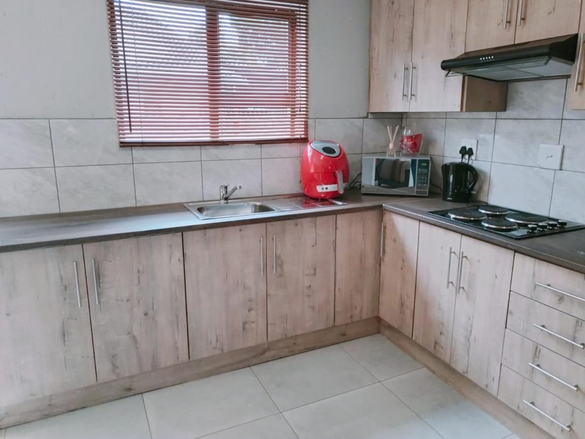 Apartment Reutlwane Gardens Secunda