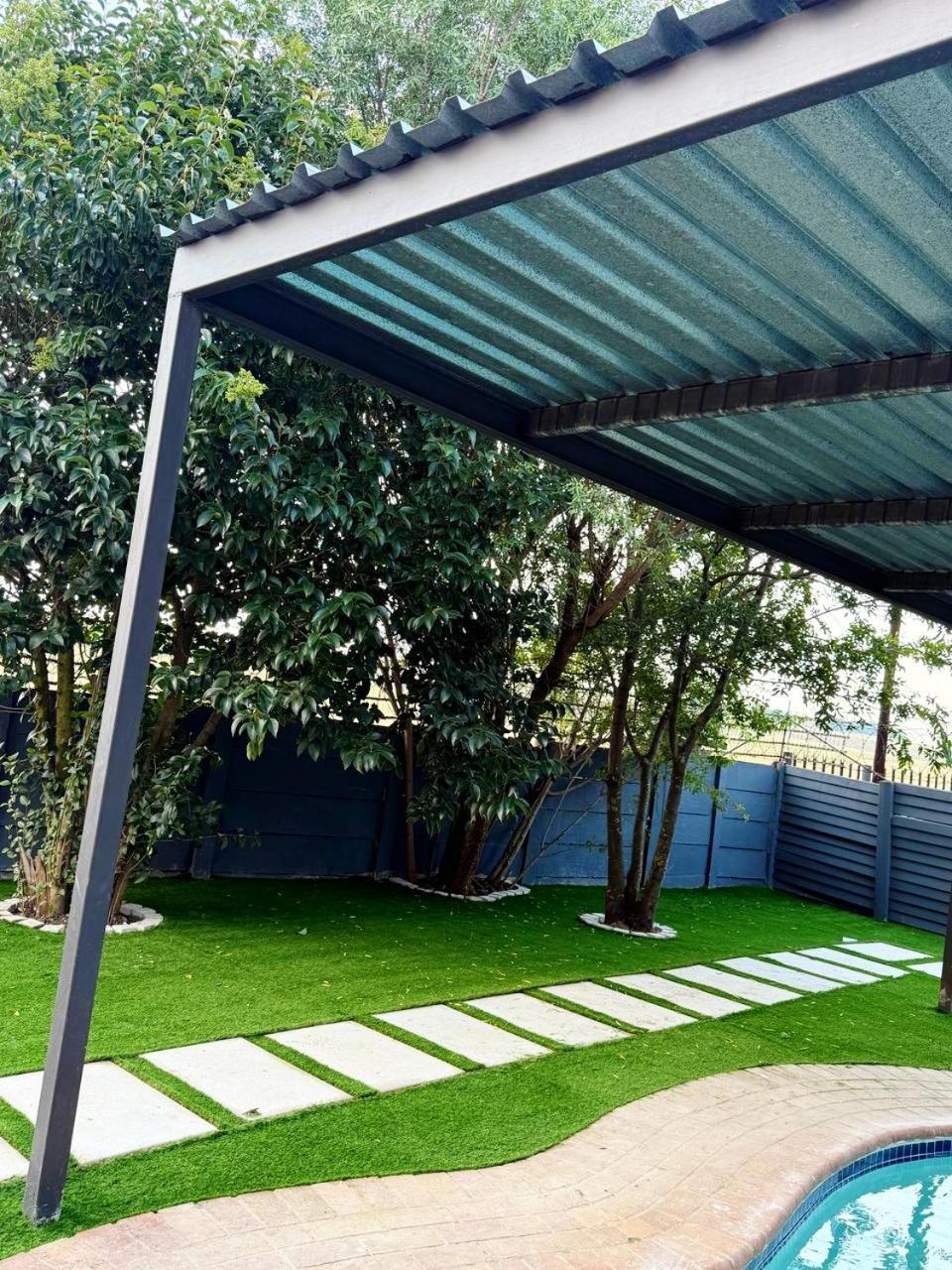 Apartment Reutlwane Gardens